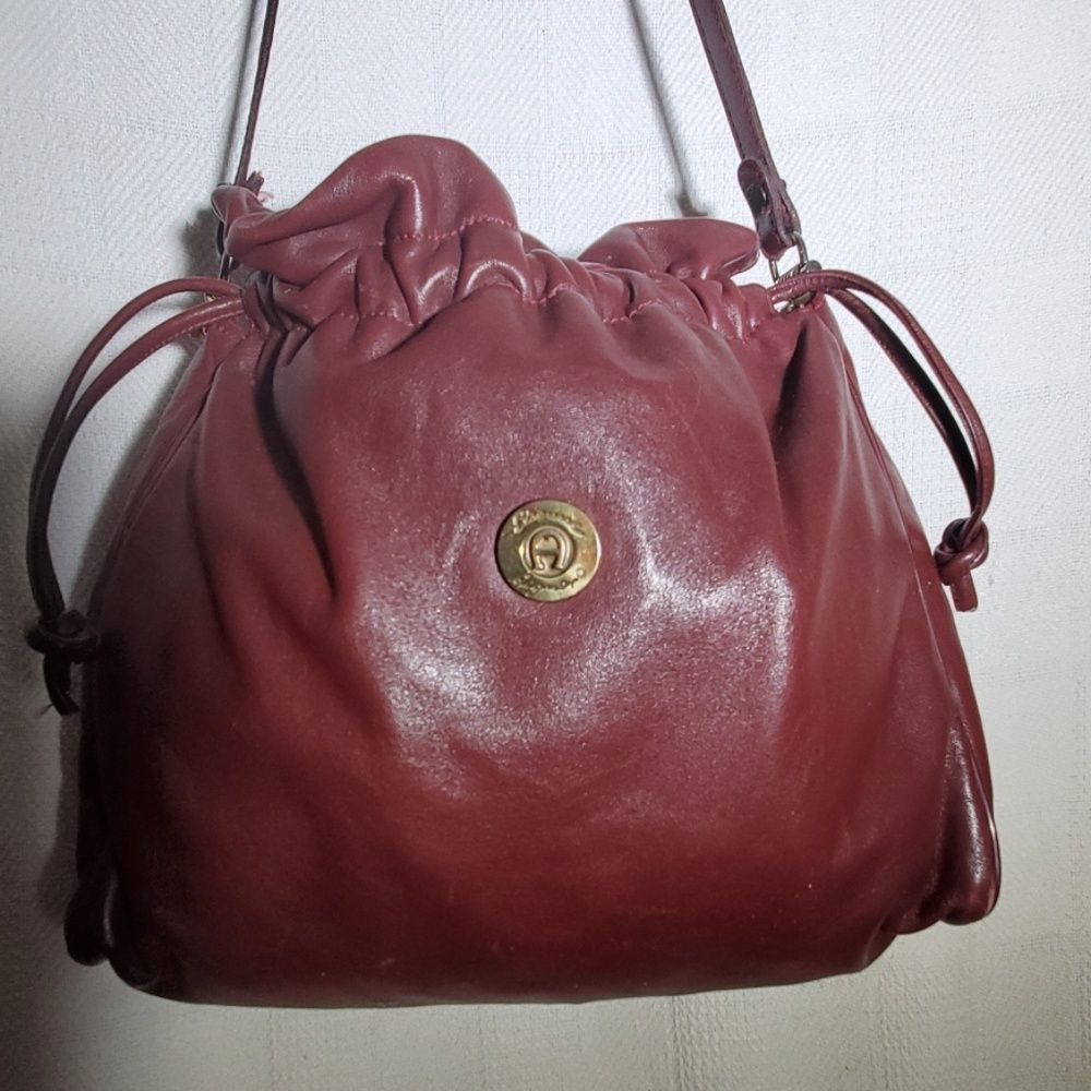 VINTAGE Etienne Aigner Bucket Handbag